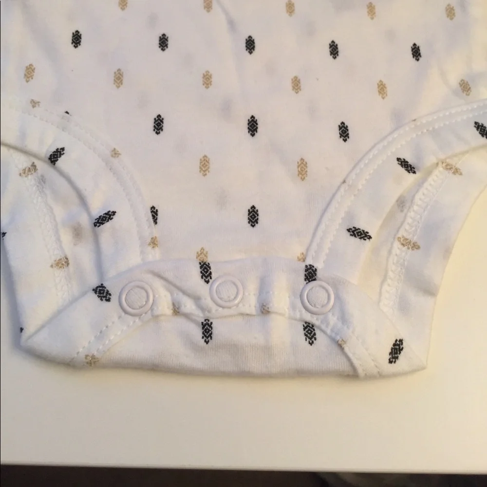 Carters never been used onesie.